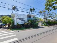 diamond head surf condo