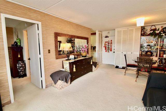 Photo #10: 202406905 Listing 