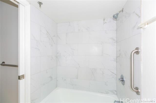 Photo #13: 202408836 Listing 