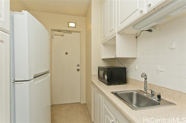 Photo #13: 202411338 Listing 