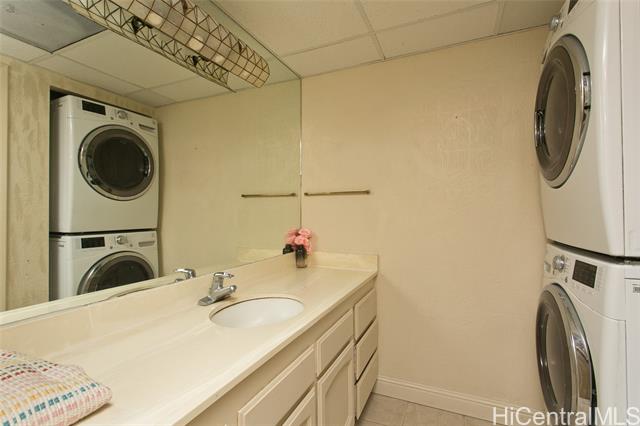 Photo #8: 202411338 Listing 