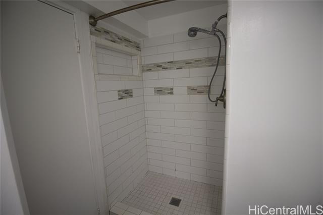 Photo #15: 202411990 Listing 