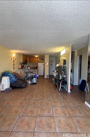 Photo #5: 202414335 Listing 