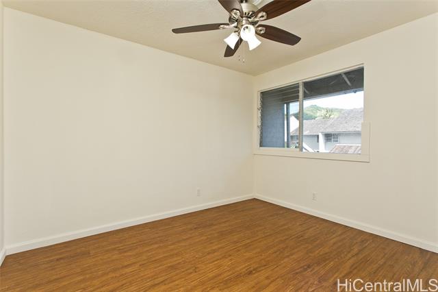 Photo #15: 202414465 Listing 