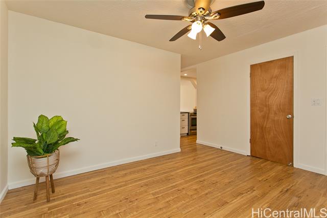 Photo #10: 202414465 Listing 