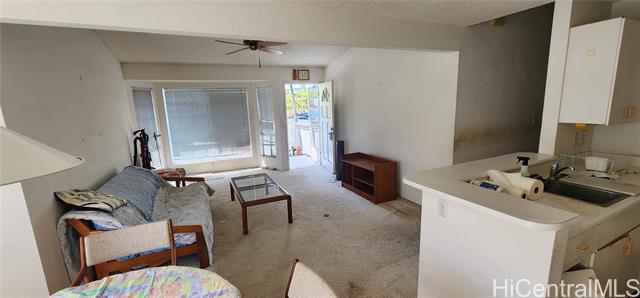 Photo #5: 202415096 Listing 