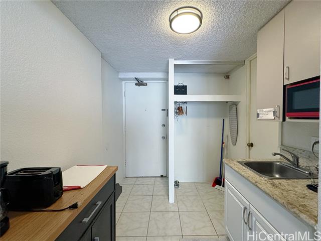 Photo #8: 202415634 Listing 