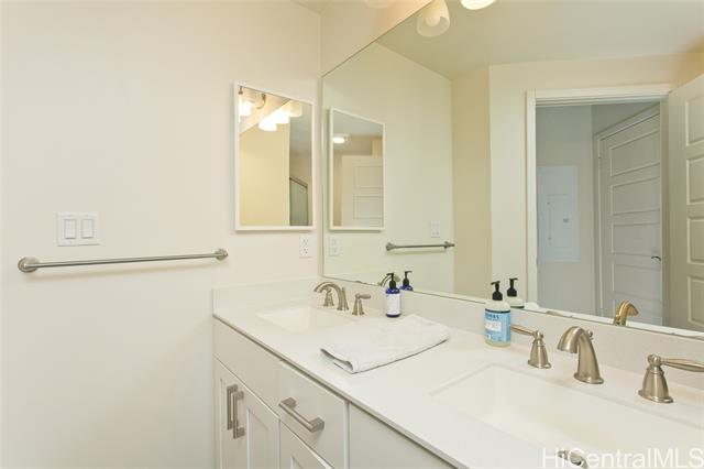 Photo #17: 202415695 Listing 