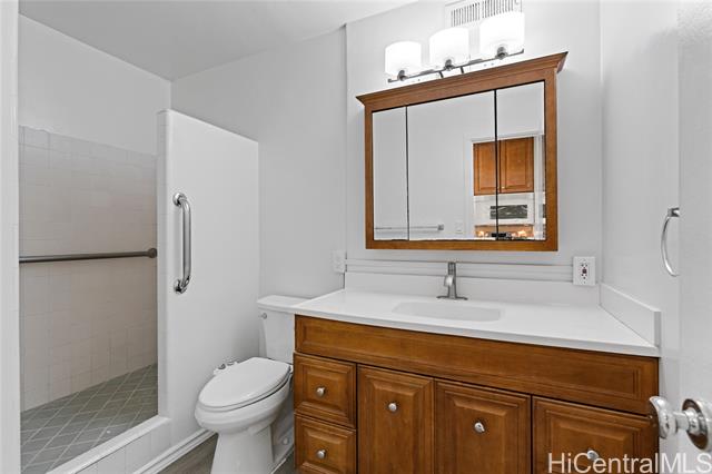 Photo #18: 202415990 Listing 