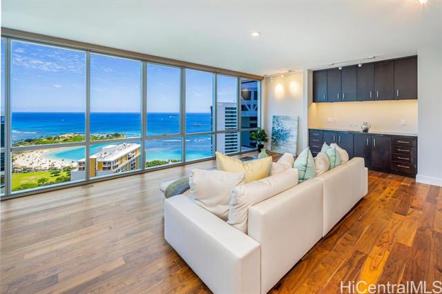 Browse Active KAKAAKO Condos For Sale