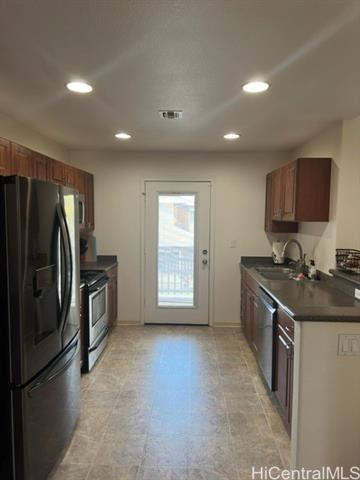 Photo #7: 202416488 Listing 