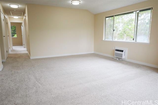 Photo #5: 202416999 Listing 