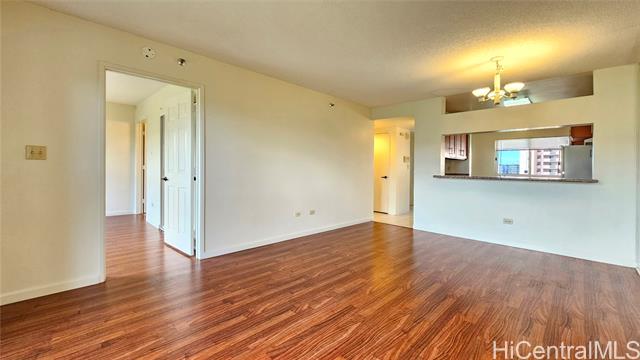 Photo #10: 202417173 Listing 