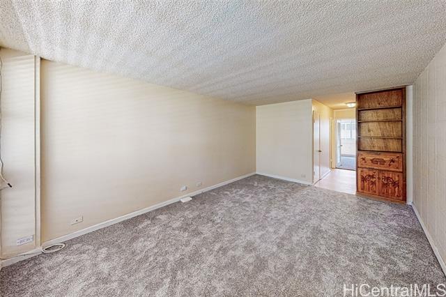 Photo #6: 202417589 Listing 