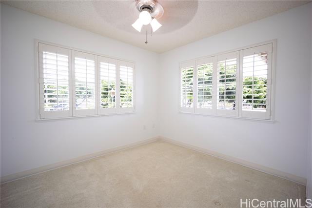 Photo #16: 202417606 Listing 