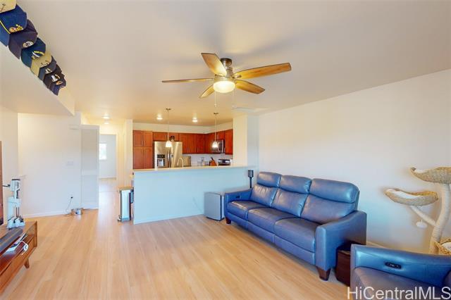 Photo #6: 202418016 Listing 