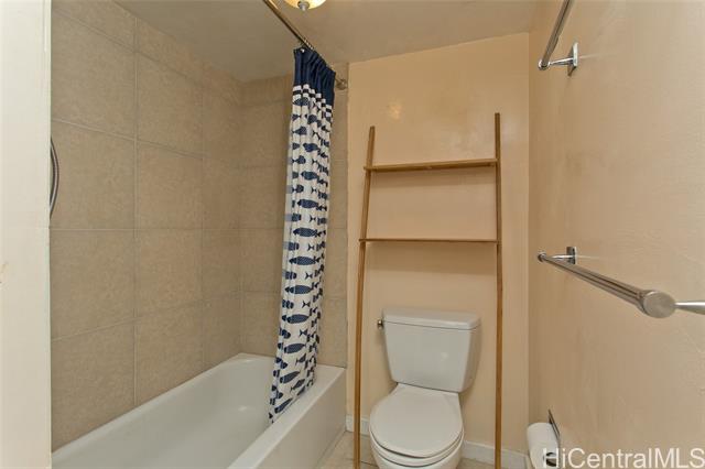 Photo #16: 202418371 Listing 