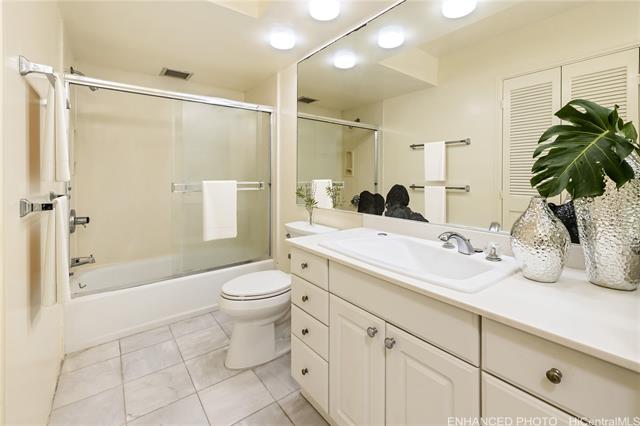 Photo #15: 202418595 Listing 