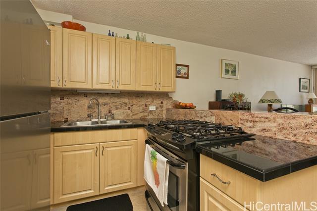 Photo #4: 202418673 Listing 