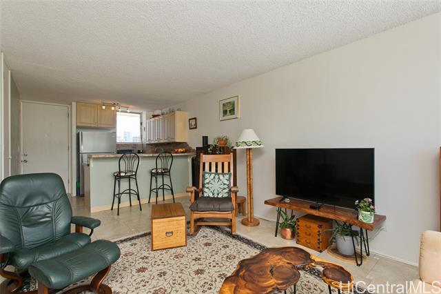 Photo #7: 202418673 Listing 