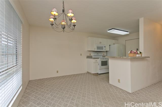 Photo #7: 202418986 Listing 