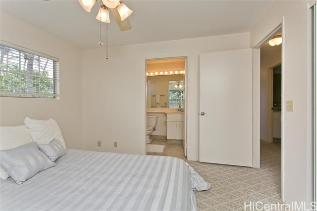 Photo #10: 202418986 Listing 