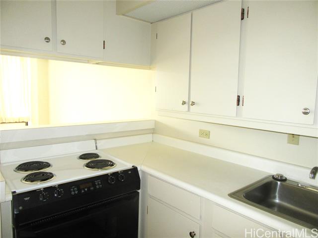 Photo #3: 202420529 Listing 