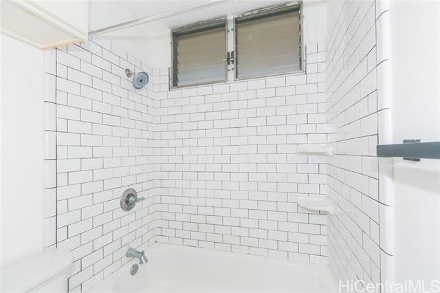 Photo #20: 202420979 Listing 