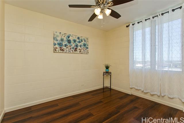 Photo #8: 202421215 Listing 