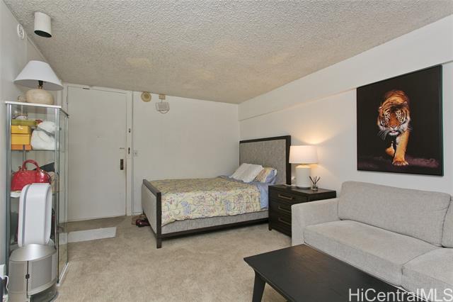 Photo #5: 202421647 Listing 