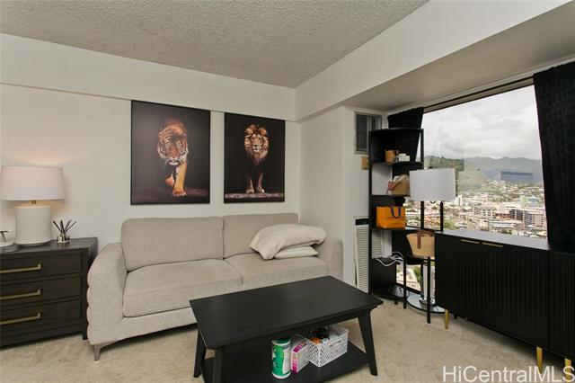 Photo #10: 202421647 Listing 