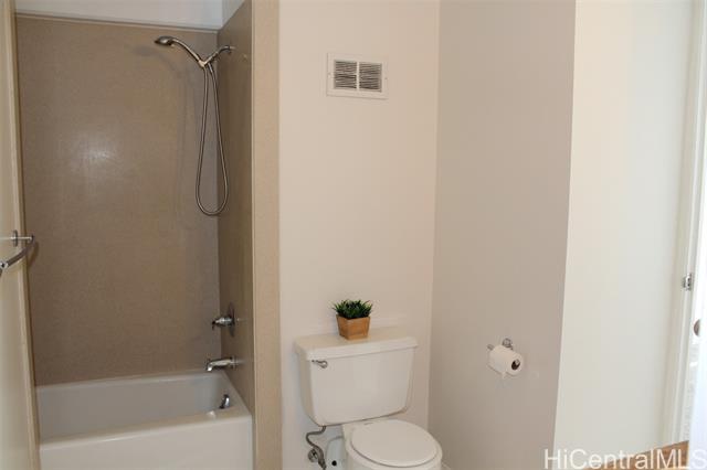 Photo #12: 202421893 Listing 