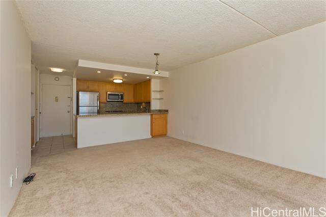 Photo #5: 202421920 Listing 