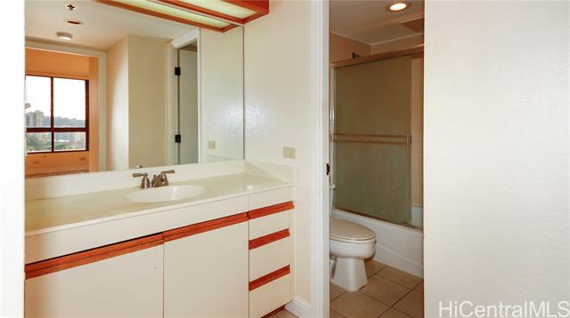 Photo #11: 202422115 Listing 