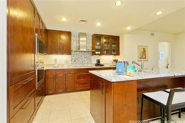 Photo #12: 202422124 Listing 