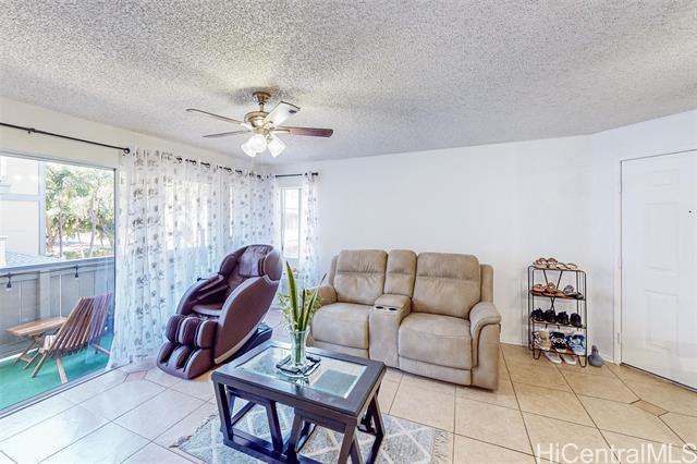 Photo #8: 202422142 Listing 