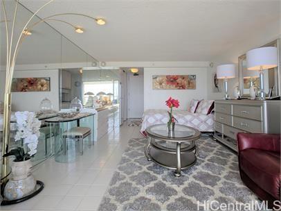 Photo #2: 202422198 Listing 