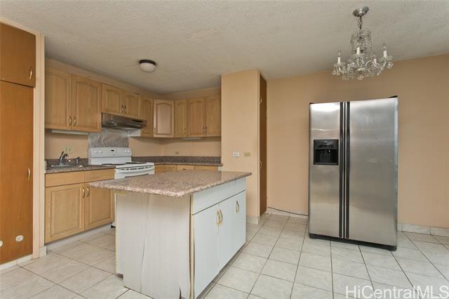 Photo #2: 202423501 Listing 