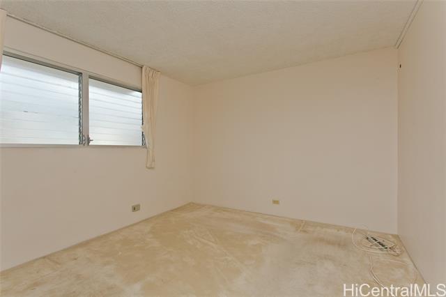 Photo #10: 202423501 Listing 