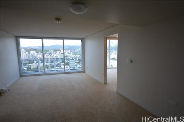 Photo #7: 202423623 Listing 