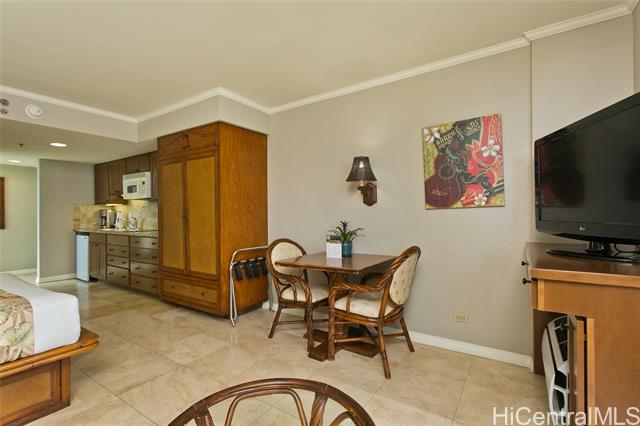 Photo #8: 202423717 Listing 