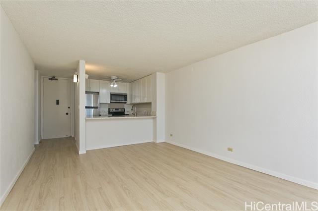 Photo #6: 202423743 Listing 