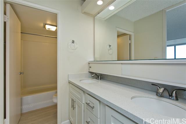 Photo #10: 202423743 Listing 