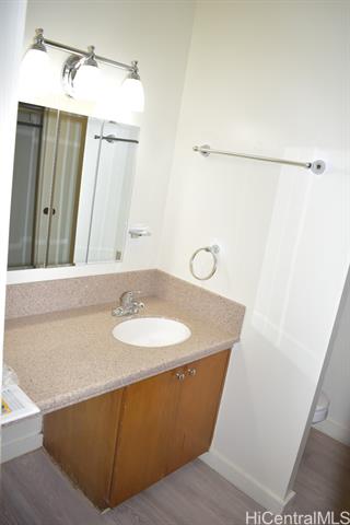 Photo #8: 202424077 Listing 