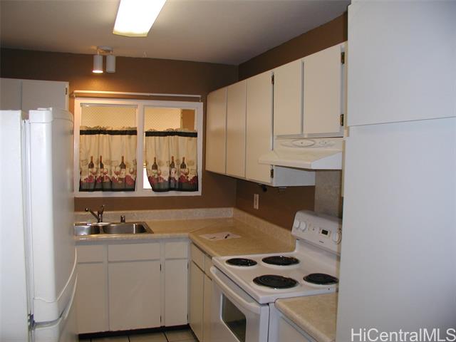 Photo #4: 202424411 Listing 