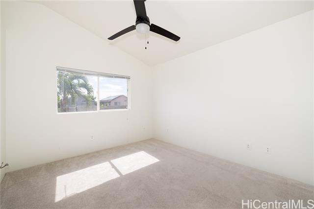 Photo #12: 202424423 Listing 