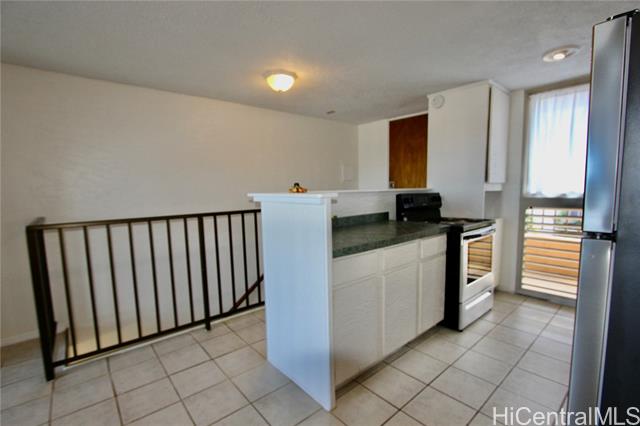 Photo #9: 202424437 Listing 