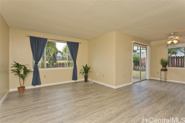 Photo #3: 202424506 Listing 